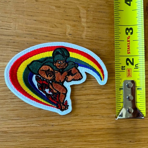 University of Hawaii Retro Iron on Patch - Picture 3 of 3